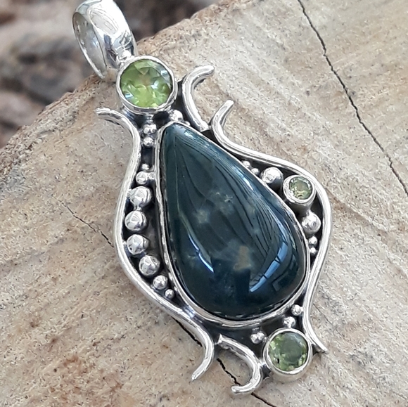 Ocean Jasper & Peridot  Sterling Silver Pendant - Picture 8 of 8